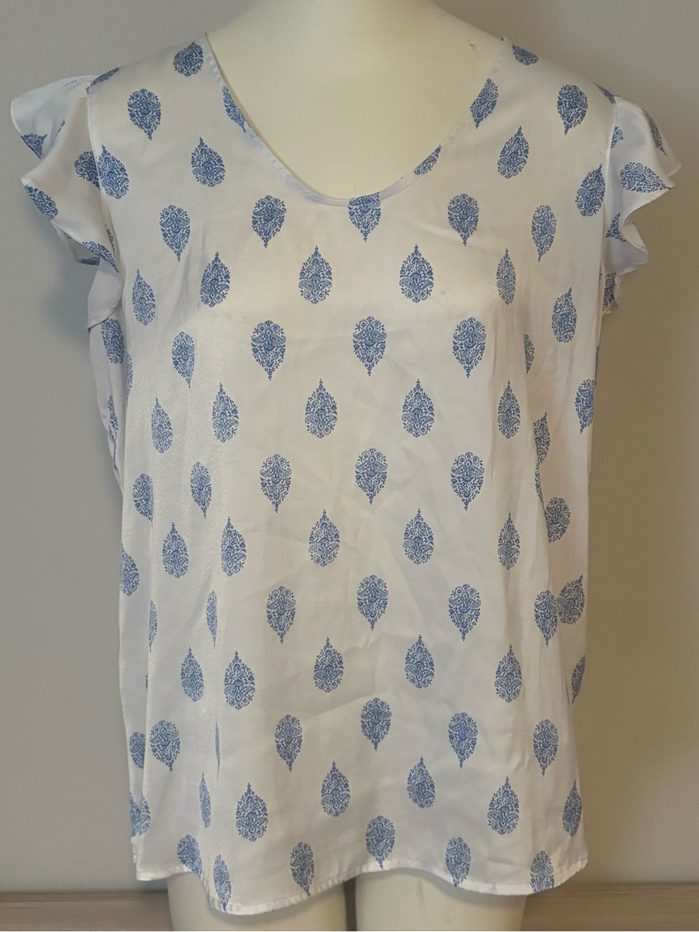 Liz Claiborne White Top with Blue Paisley Print